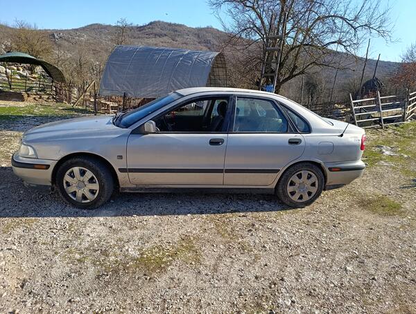 Volvo - S40 - 1.9