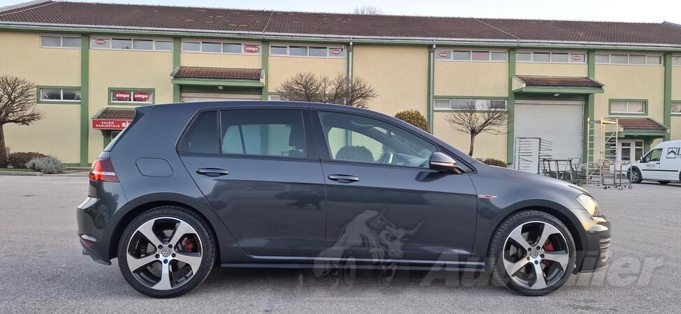 Volkswagen - Golf 7 - GTI