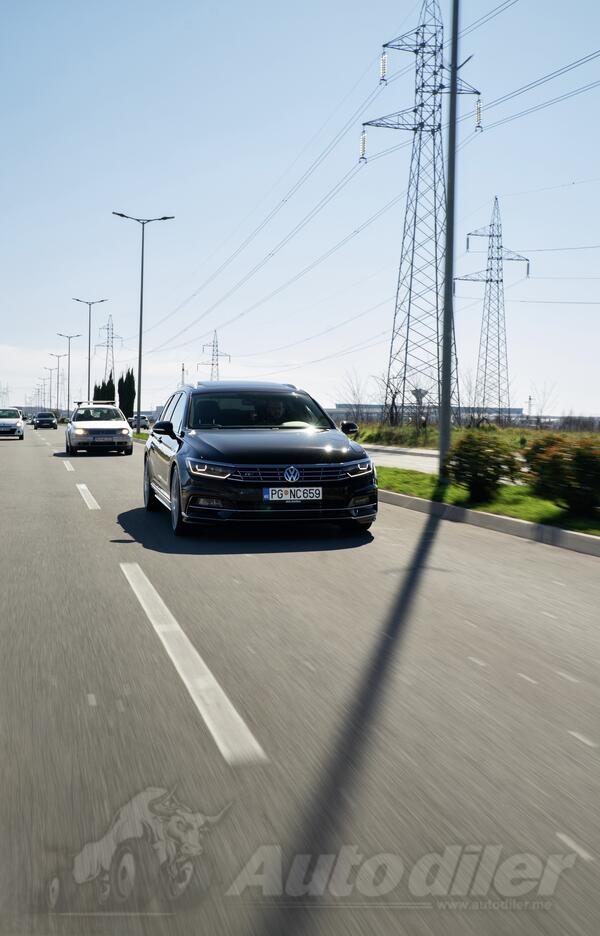 Volkswagen - Passat - 2.0 R
