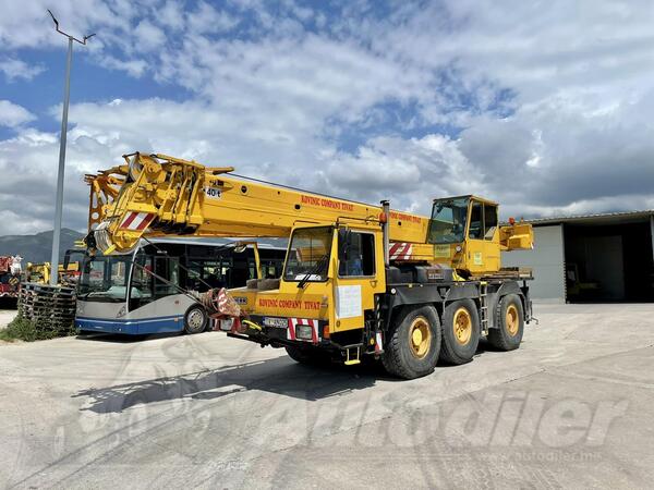 Liebherr - LTM 1040