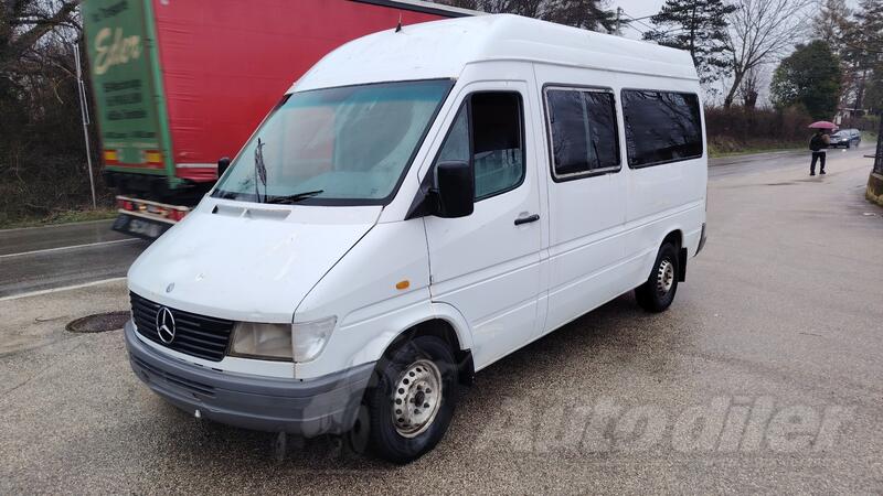 Mercedes Benz - Sprinter