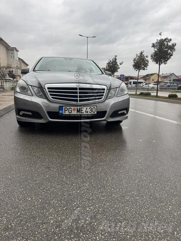 Mercedes Benz - 220 - E 2.20 CDI