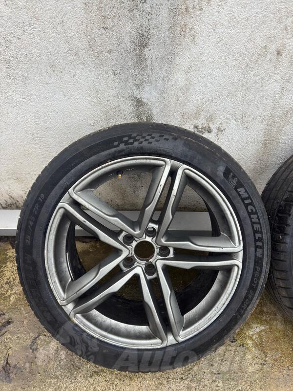 Ostalo felne i Michelin gume