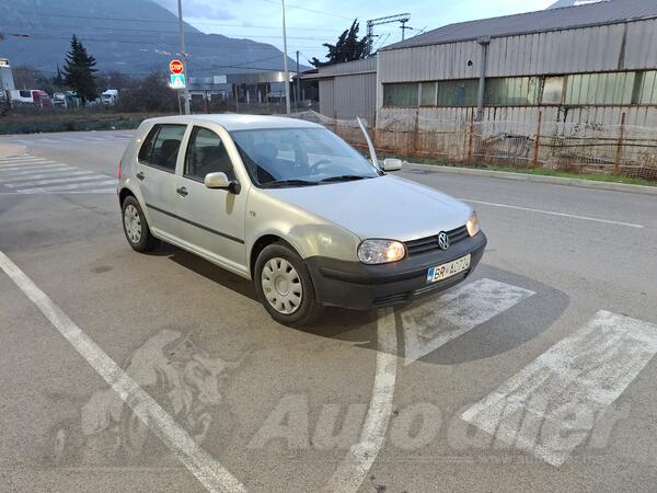 Volkswagen - Golf 4 - 1.6