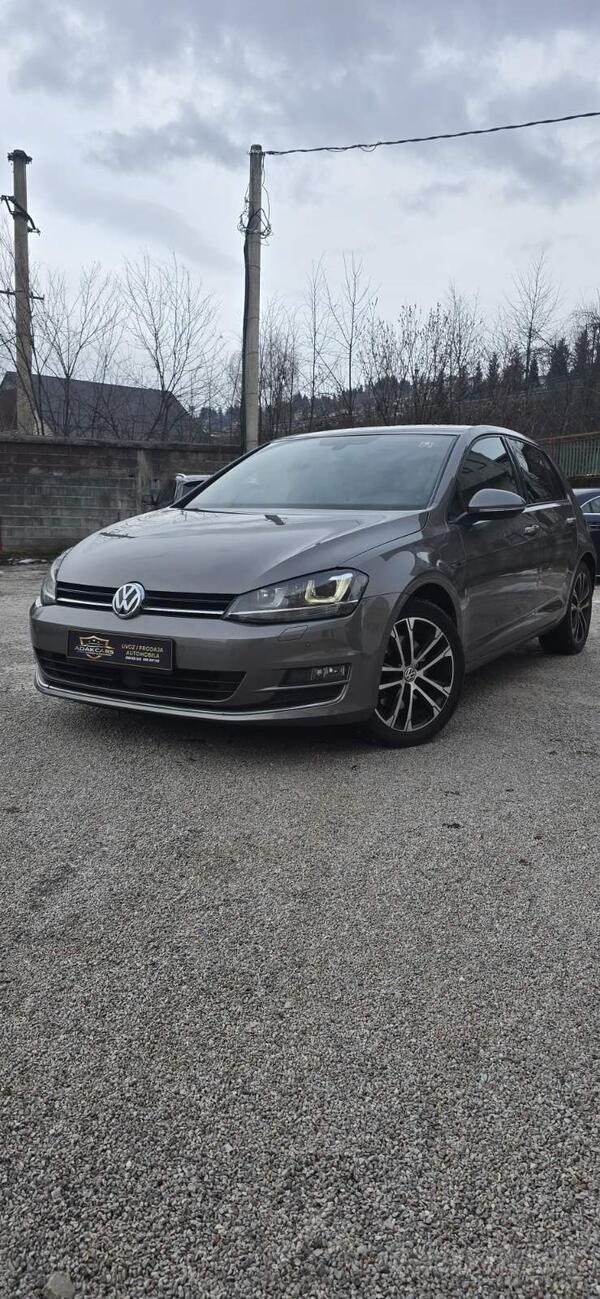 Volkswagen - Golf 7 - 2.0 110kw 4x4