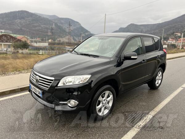 Toyota - RAV 4