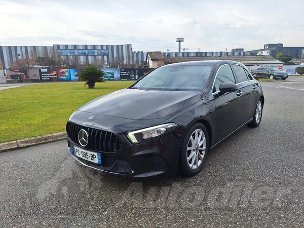 Mercedes Benz - A 180 - automatik