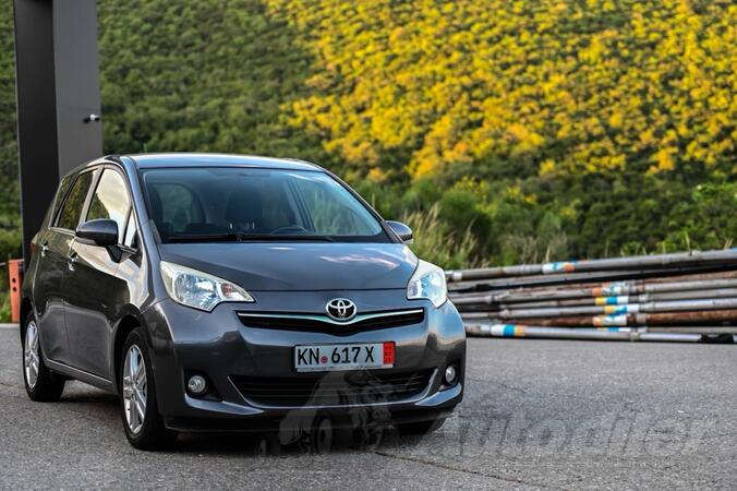 Toyota - Verso-S - 1,33