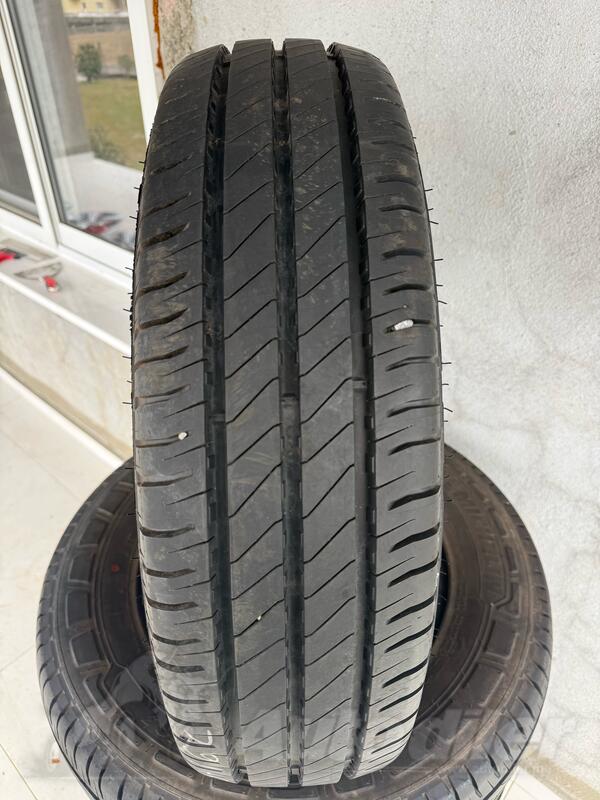 Michelin - 205/75/16C - Summer tire