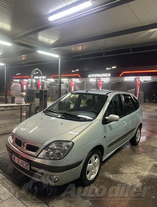 Renault - Scenic - 1.9
