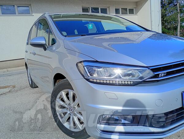 Volkswagen - Touran