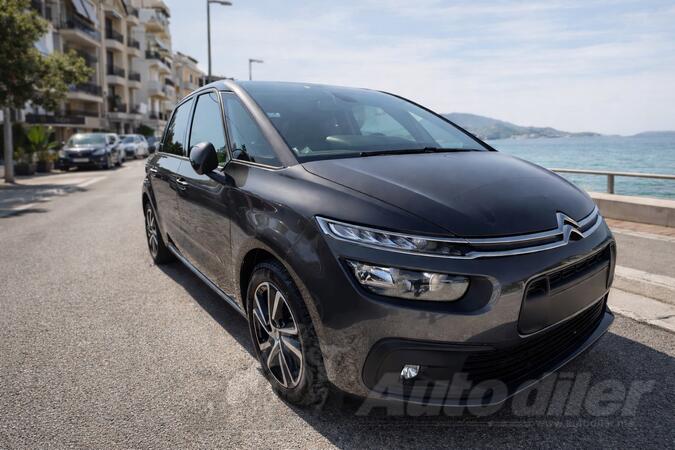 Citroen - SpaceTourer - 2020 Citroen C4 Space Tourer 1.2 Puretech Benzin