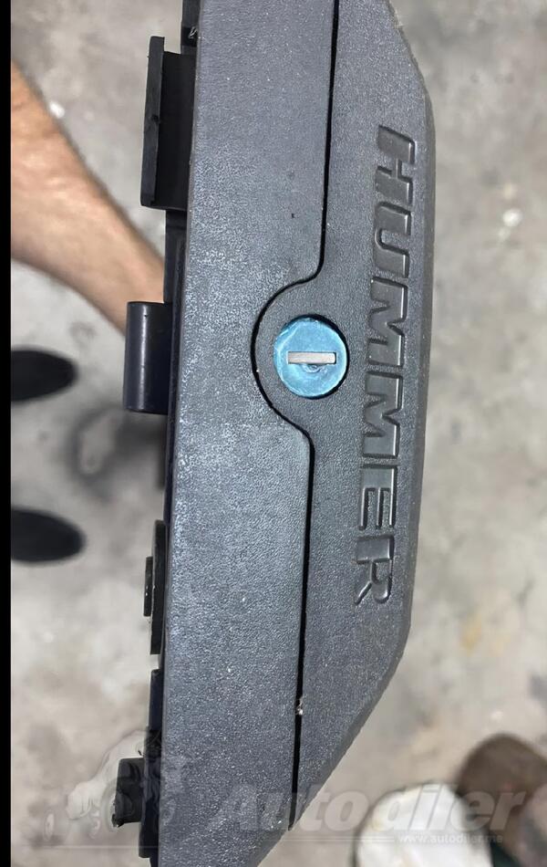 Roof racks, cargo boxes, tents, and roof platforms