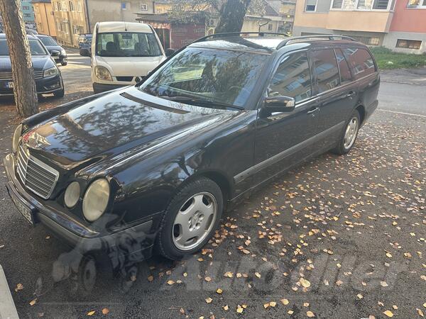 Mercedes Benz - E 220 - W210 E220 CDI