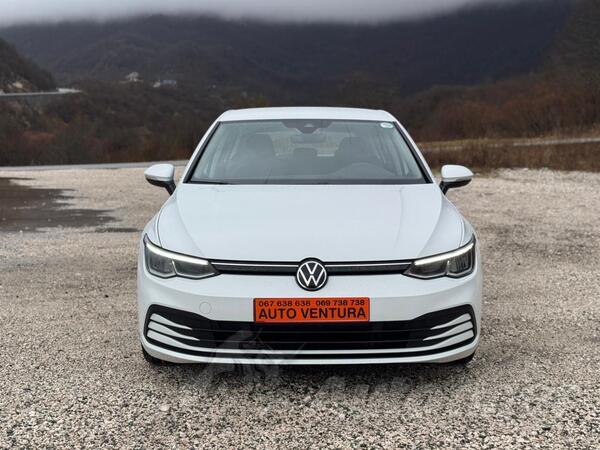 Volkswagen - Golf 8 - 2.0 tdi 07.2021