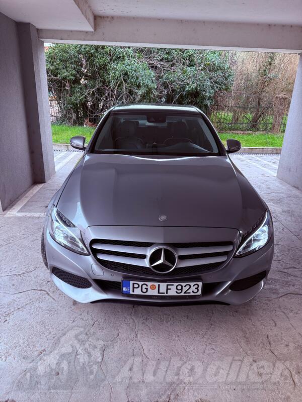 Mercedes Benz - C 180 - AUTOMATIK/TIPTRONIK