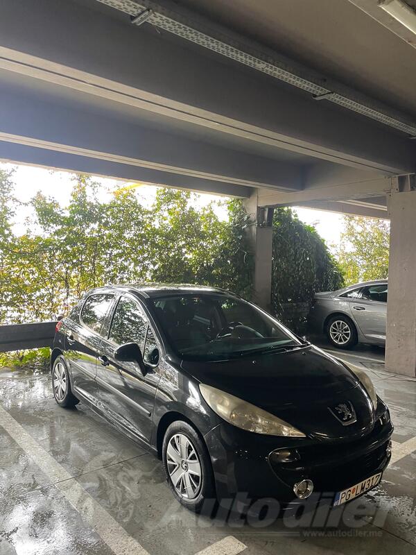 Peugeot - 207 - 1,6 HDI