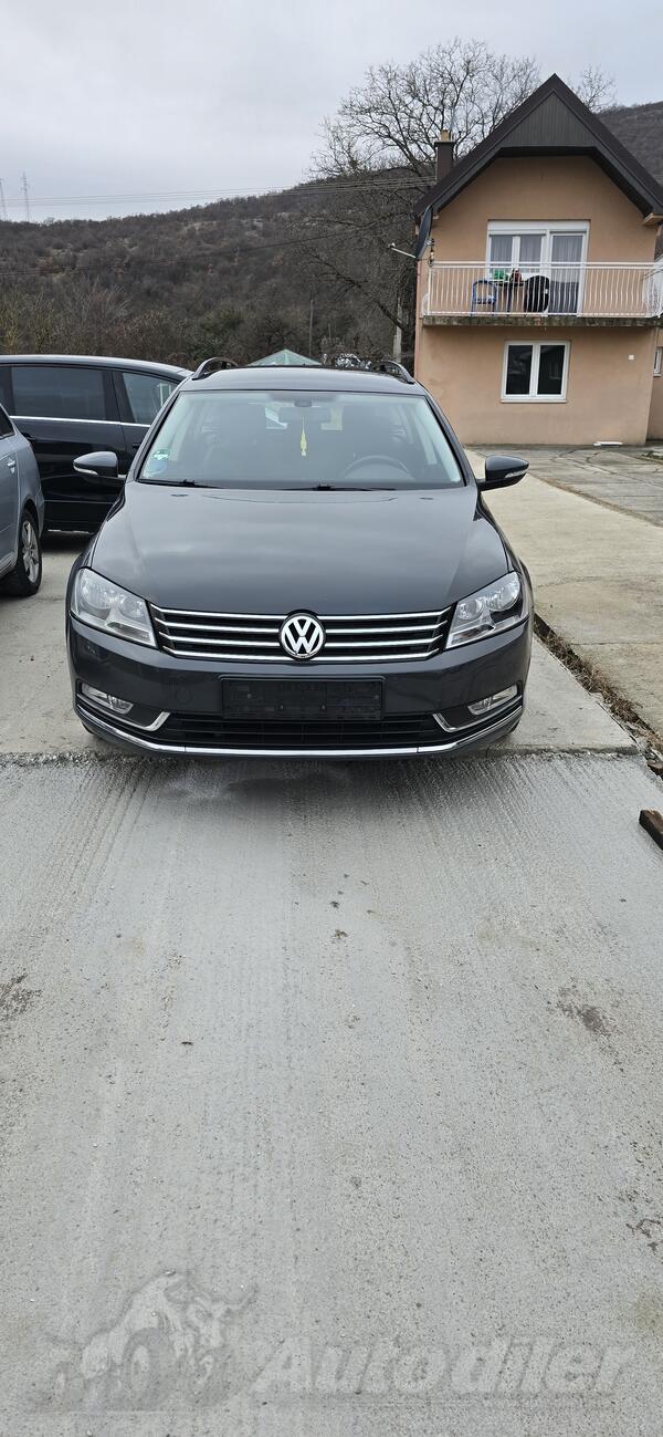 Volkswagen - Passat - 2.0