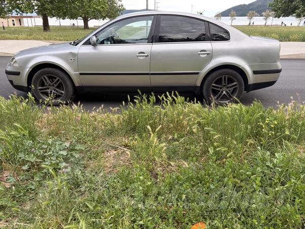 Volkswagen - Passat - 1.9 TDI