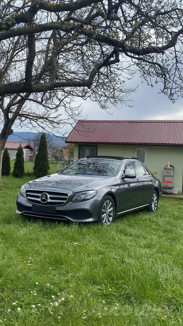 Mercedes Benz - E 220 - 2.2