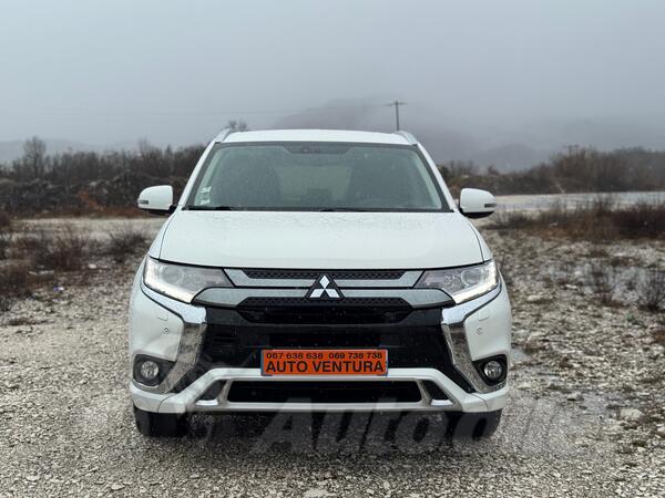 Mitsubishi - Outlander - 2.4 hibrid/benzin