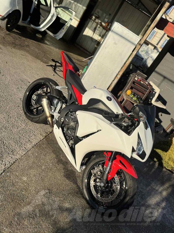 Honda - CBR1000RR
