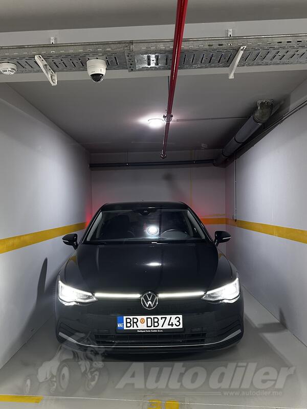 Volkswagen - Golf 8 - 2.0