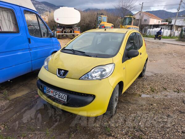 Peugeot - 107 - 1.0