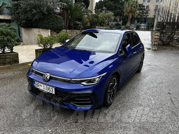 Volkswagen - Golf 8 - 8.5 Rline - 2.0 TDI