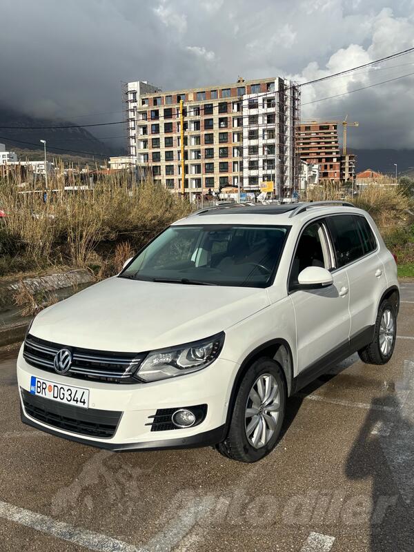 Volkswagen - Tiguan - 20 tdi