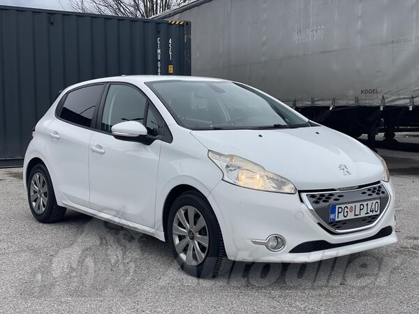 Peugeot - 208 - 208