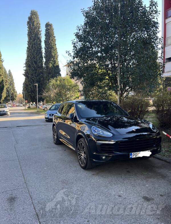 Porsche - Cayenne - 3.0 T