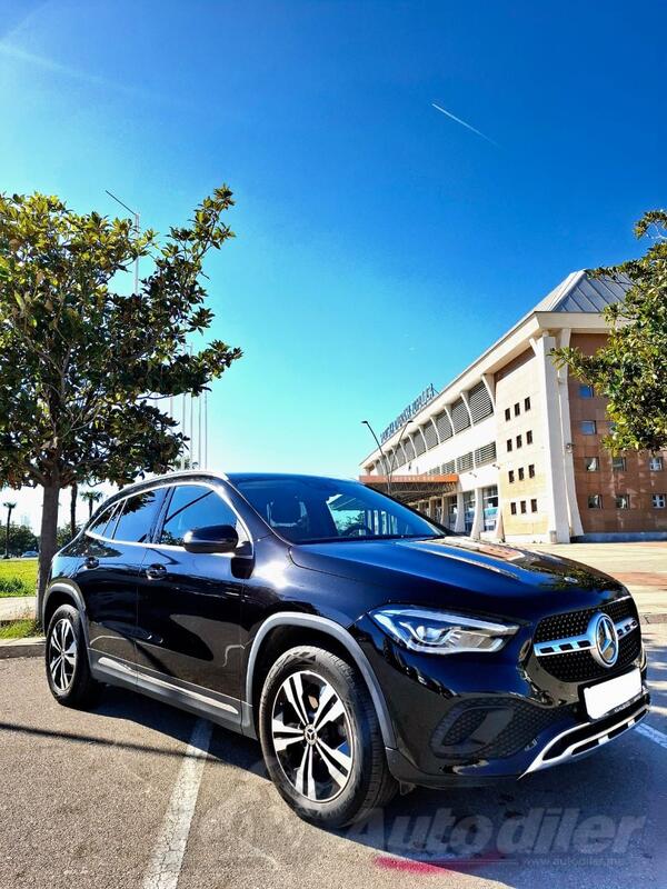 Mercedes Benz - GLA 200 - GLA200