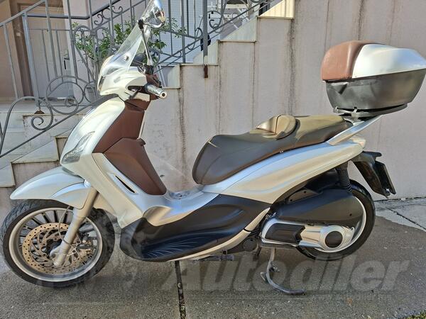Piaggio - Beverly