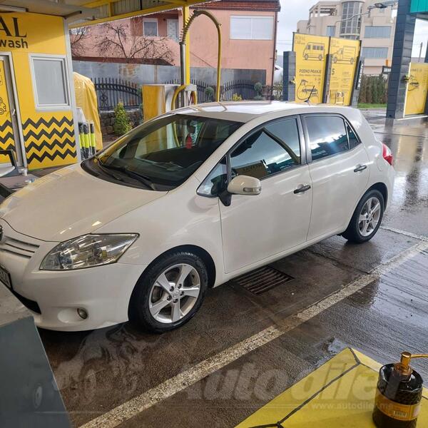Toyota - Auris - 1.4