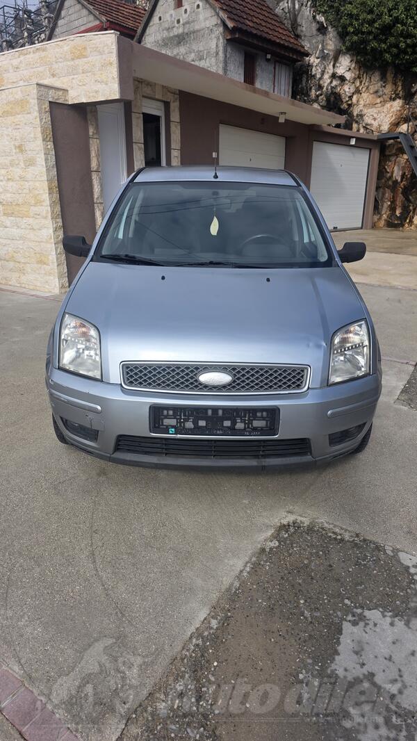 Ford - Fusion - 1.4