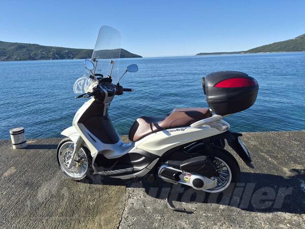 Piaggio - Beverli