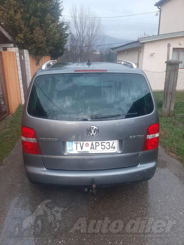 Volkswagen - Touran - 2.0