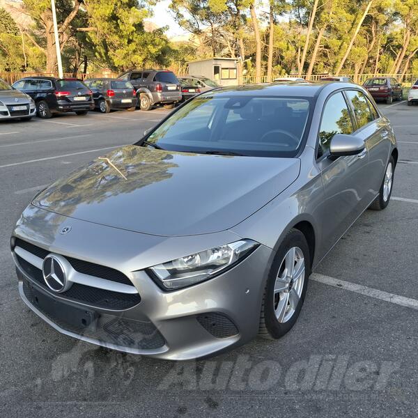 Mercedes Benz - A 180 - A 180d AUTOMATIK