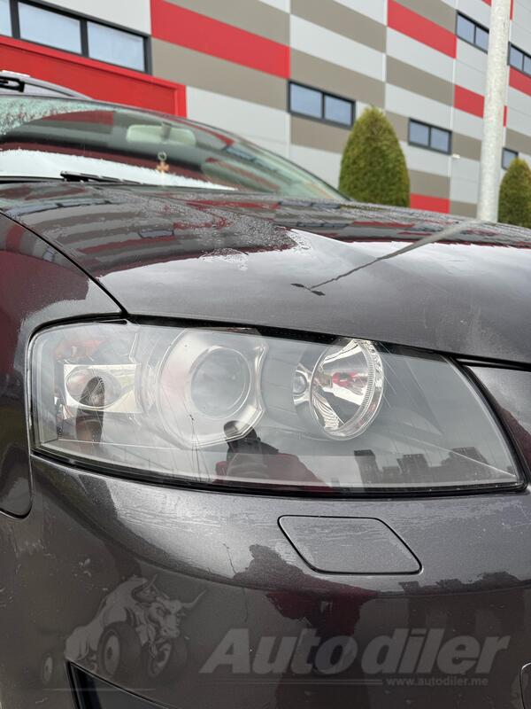 Her iki far za Audi - A3    - 2007