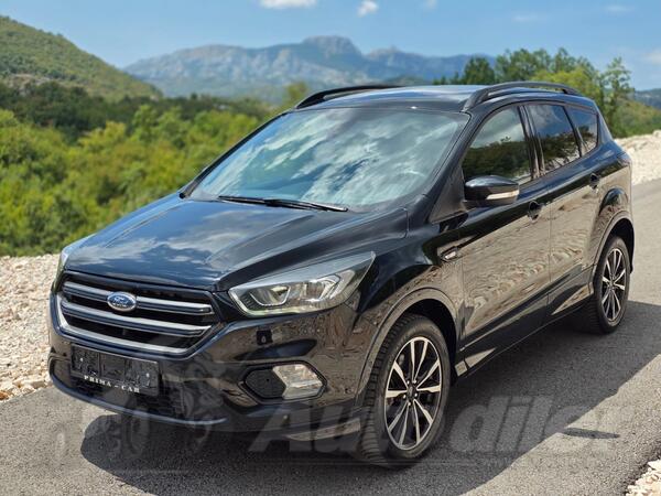 Ford - Kuga - 2.0 TDCI St-Line Black Edition 4x4