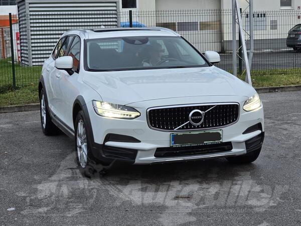 Volvo - V90 Cross Country - 2,0