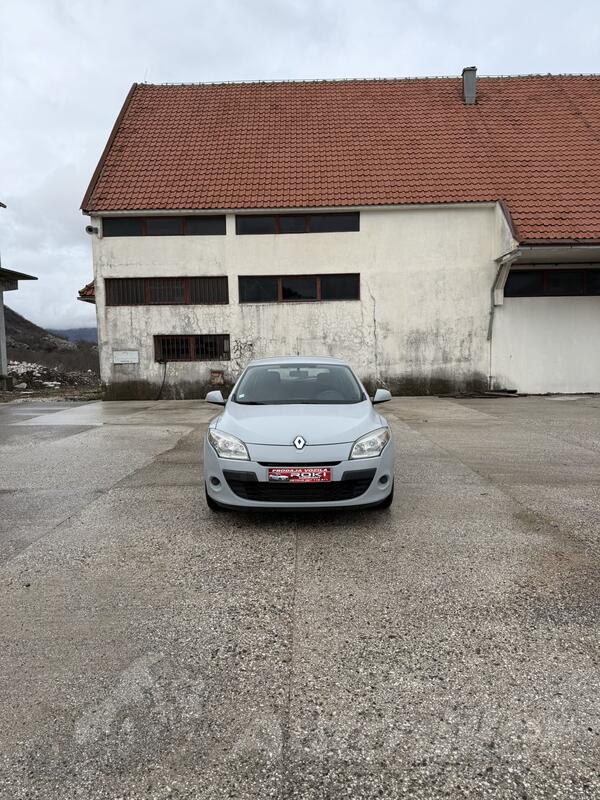 Renault - Megane - 1.5 DCI.04.2011