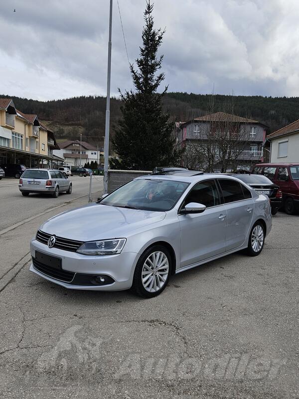 Volkswagen - Jetta - 2.0 103kw