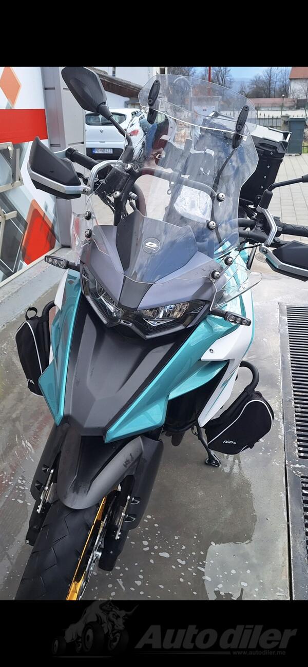 QJ Motor - srt 550 x