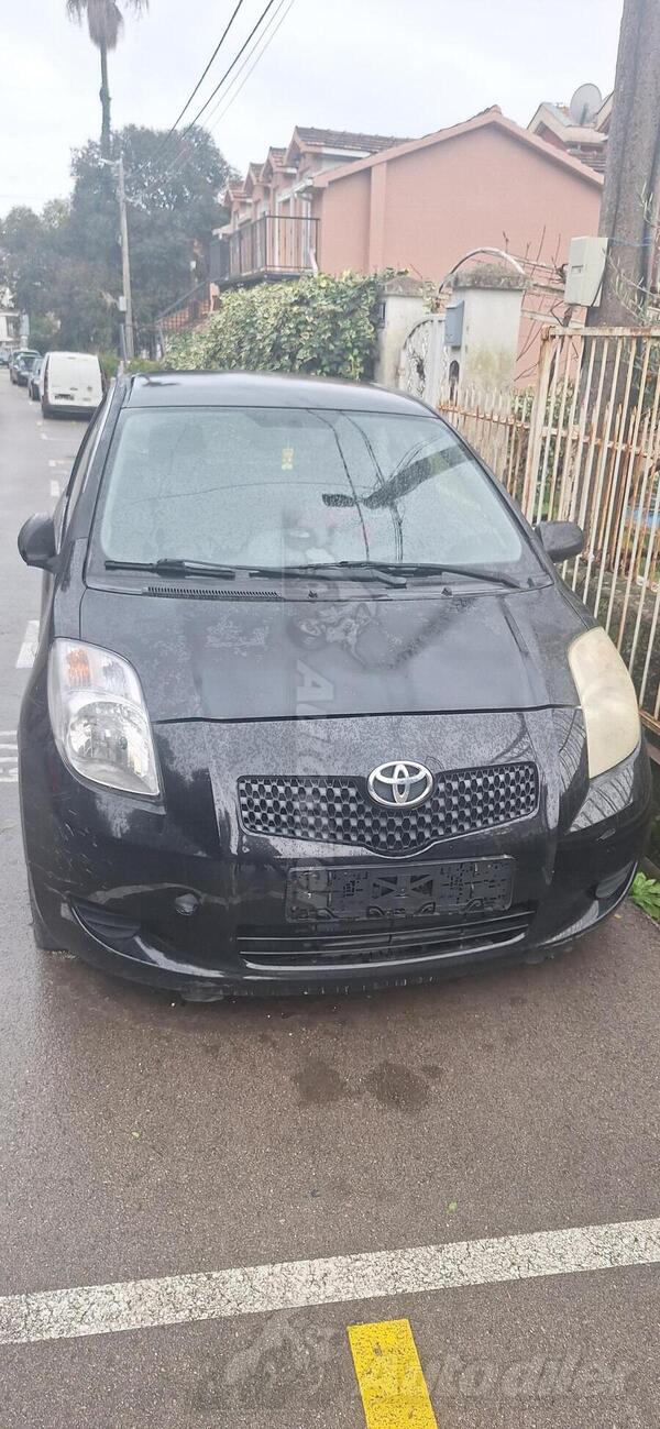 Toyota - Yaris