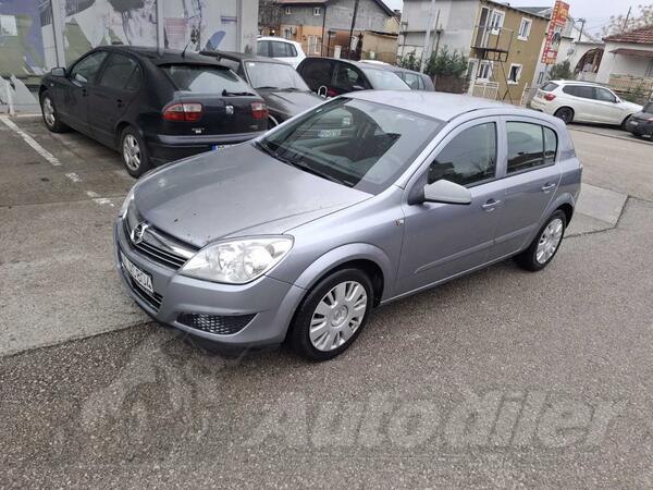 Opel - Astra
