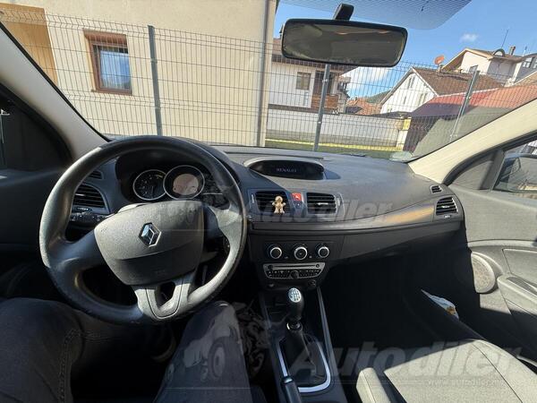 Renault - Megane - 1.9 DCI