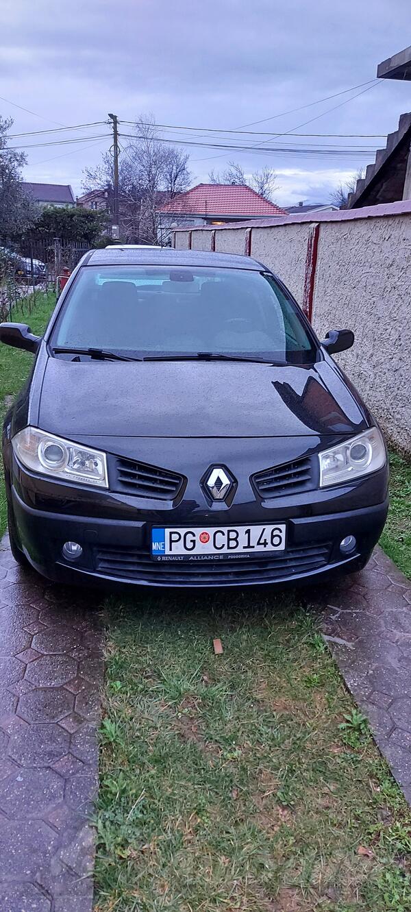 Renault - Megane - Sedan