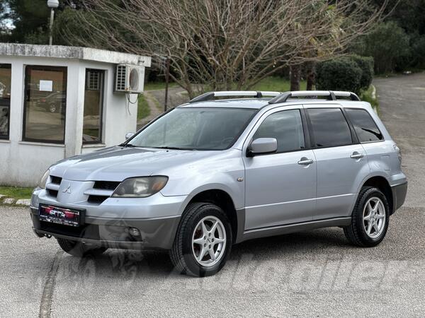 Mitsubishi - Outlander - 2.4